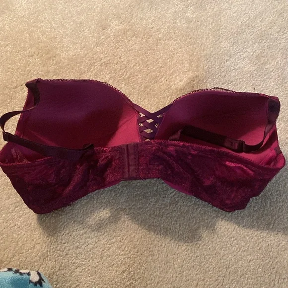 Torrid 40DD underwire lace bra great condition! - Picture 4 of 7